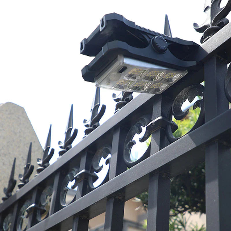 Luz LED Clip con Sensor y Carga Solar – Ilumina sin cables ni enchufes